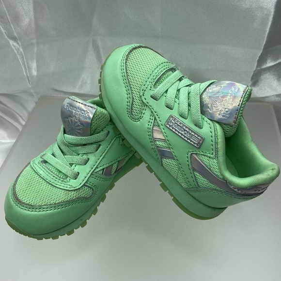 Reebok Toddler Girls Mint/Silver Classic Leather Running Sneaker Shoes Size 5 US - Picture 15 of 17